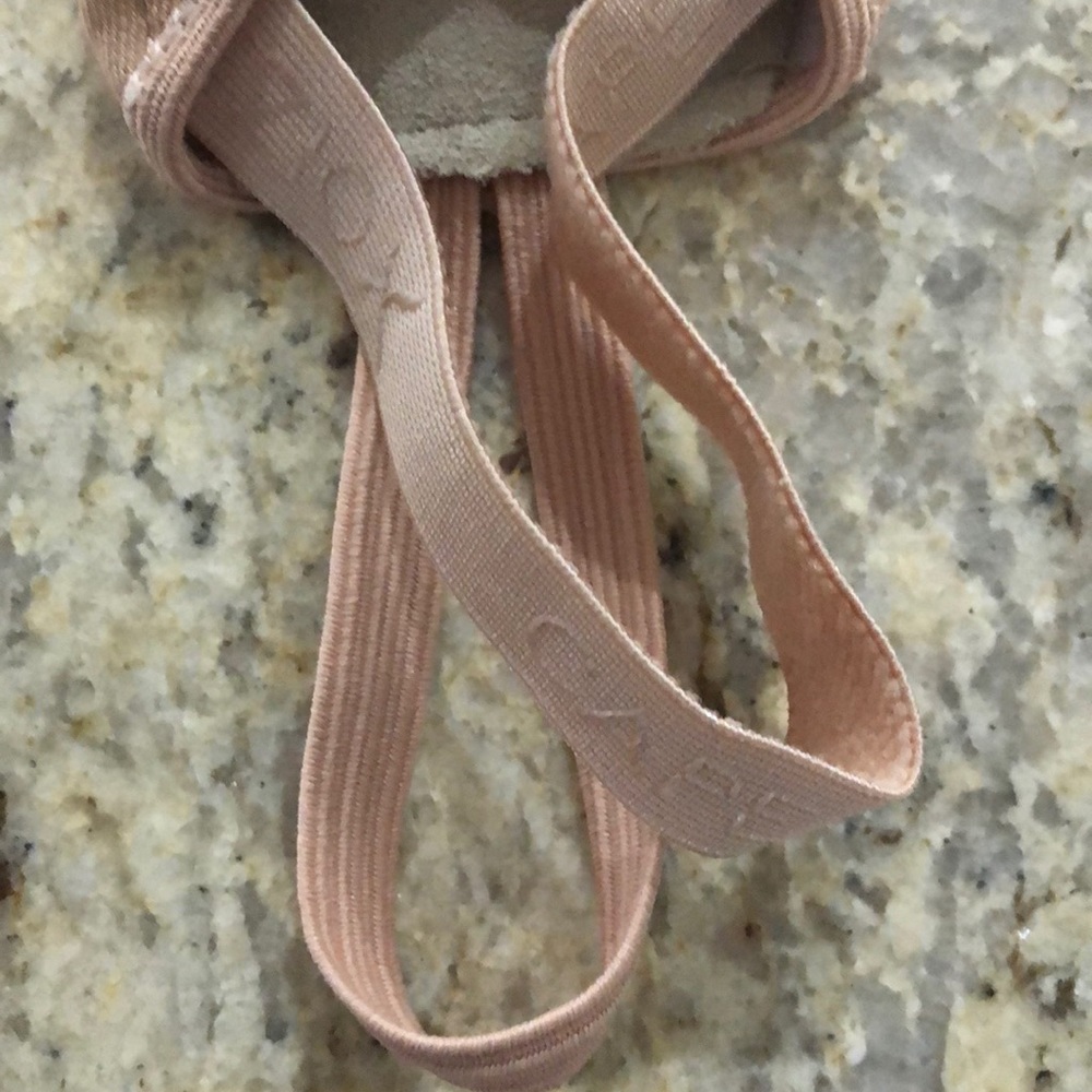 Little girls Capezio nude canvas dance shoes XS - Picture 3 of 5